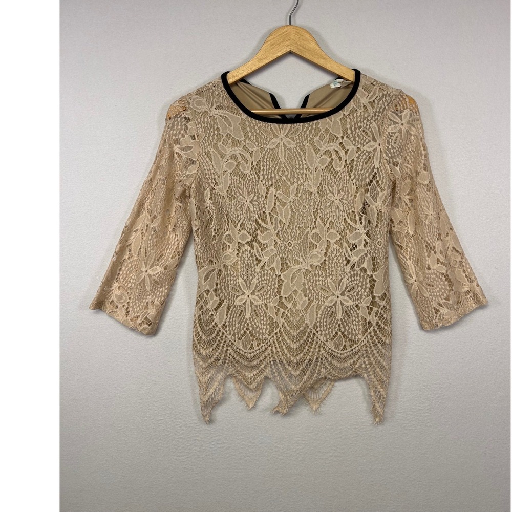Boho Romantic Love Fire Women S Beige Floral Lace Tie Back Eyelash Hem Blouse